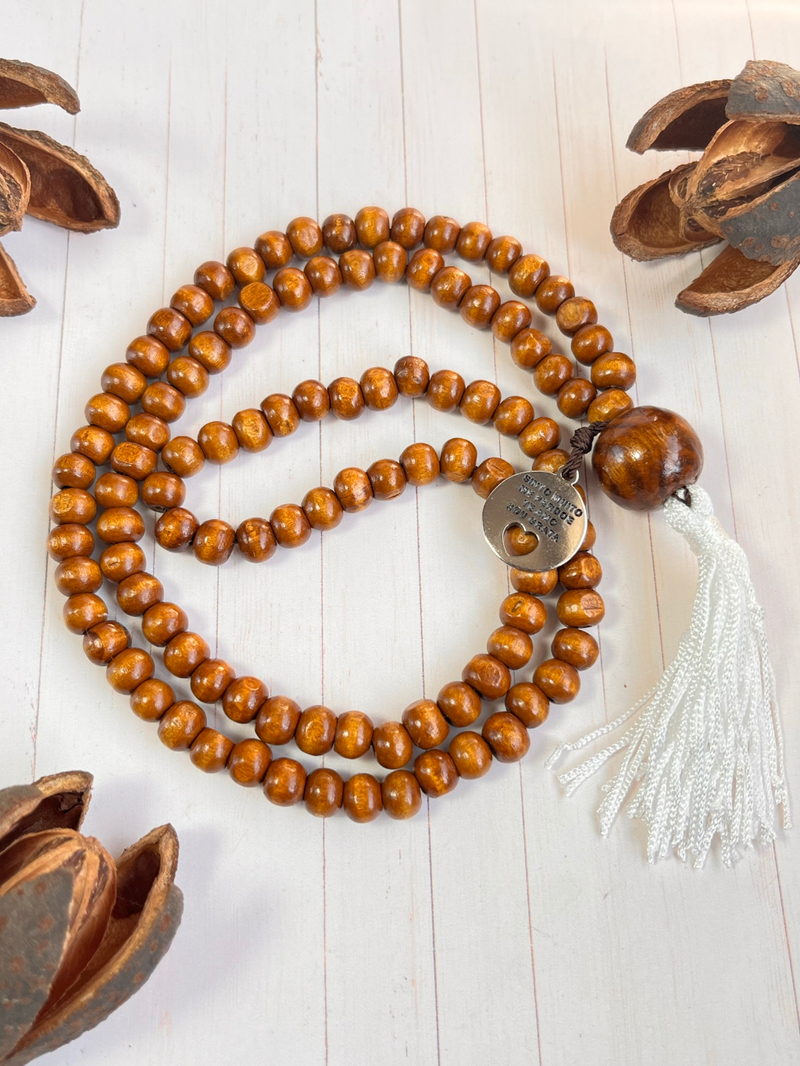 Japamala 108 contas Madeira Clara com medalha Ho'Oponopono