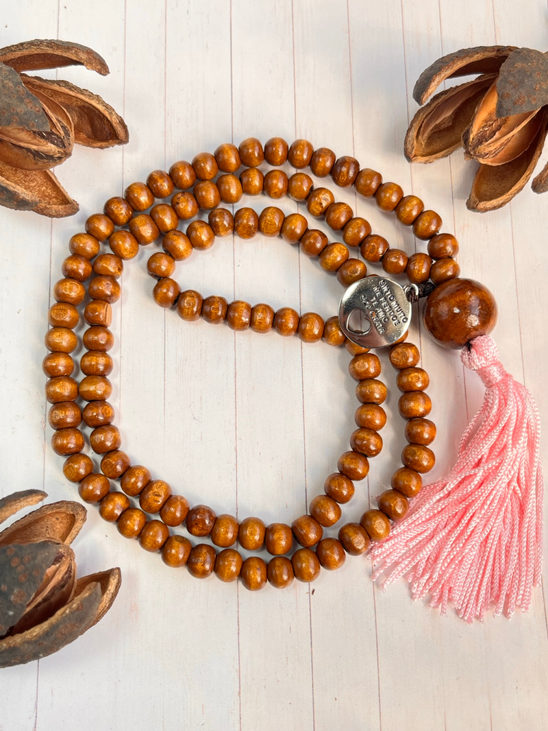 Japamala 108 contas Madeira Clara com medalha Ho'Oponopono