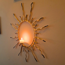 Porta-Vela de Parede Sol Artesanal - Ferro Dourado, Design Exclusivo 47x49cm Vela 7 DIAS Natal